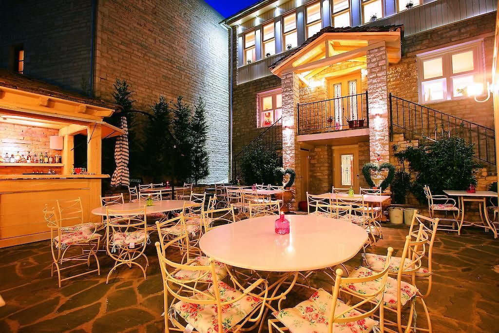 Margarites Restaurant| GK Gekas Ioannina | Γκέκας Ιωάννινα | Ηλεκτρολογικό Υλικό & Φωτισμός | ΓΚΕΚΑΣ ΑΕΒΕ
